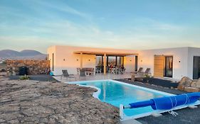 Villa Tabaiba En Lajares Con Piscina