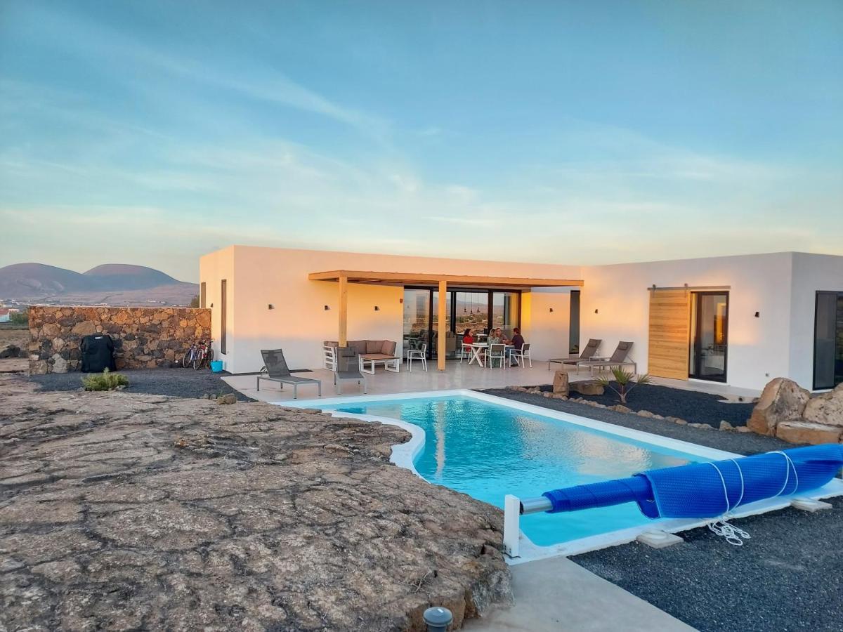 Villa Tabaiba En Lajares Con Piscina Extérieur photo