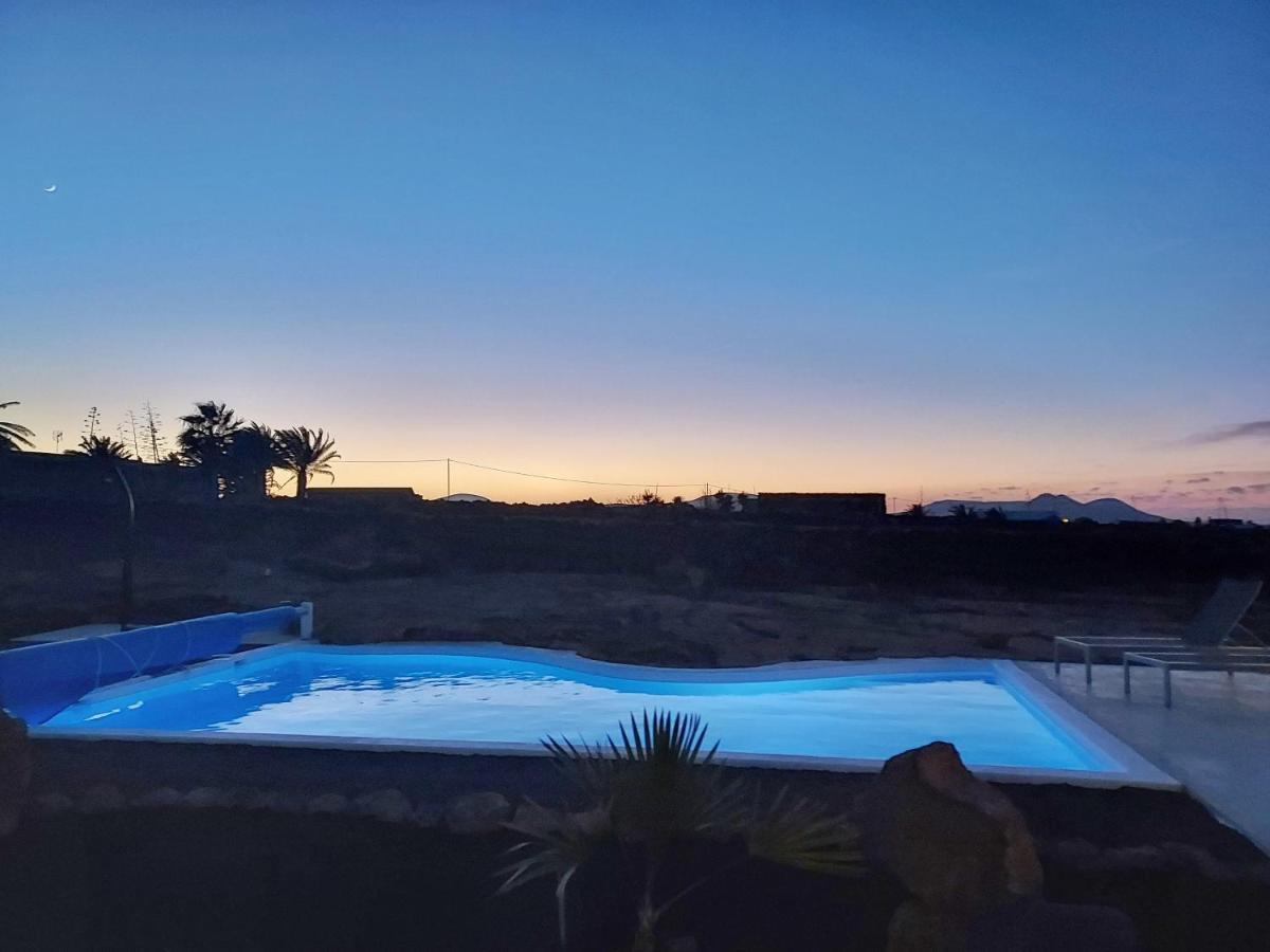 Villa Tabaiba En Lajares Con Piscina Extérieur photo